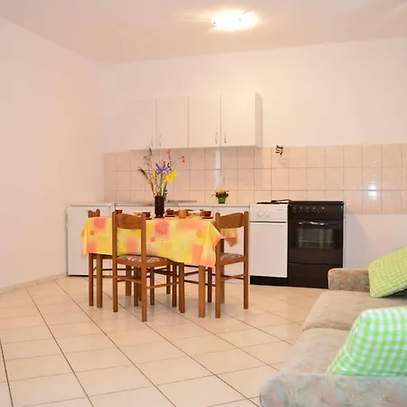 Konukevi Ivica 3*