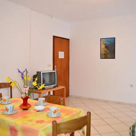 Ivica 1290 Guest house 3*