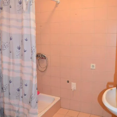 Ivica 3*
